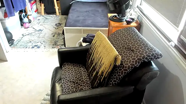 CassiusJohnson online show from October 9, 1:43 am