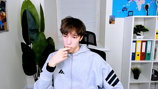 MarkBranston online show from February 8, 2:43 pm