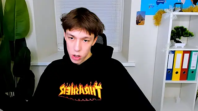 MarkBranston online show from December 15, 11:07 am