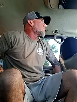 moonbeam37 online show from April 8, 3:32 pm