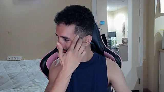 Snapshot of junokun22 chatting on October 22, 6:10 pm junokun22 online show from October 22, 6:10 pm