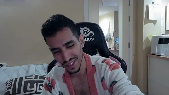 Snapshot of junokun22 chatting on October 24, 6:53 pm junokun22 online show from October 24, 6:53 pm