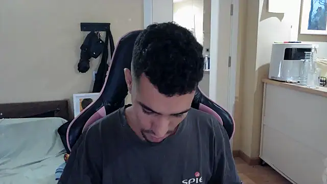 Snapshot of junokun22 chatting on October 10, 6:24 pm junokun22 online show from October 10, 6:24 pm