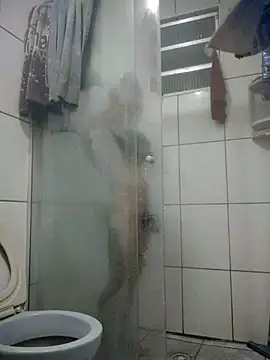 Snapshot of wellpauduro1994 chatting on October 21, 10:45 pm wellpauduro1994 online show from October 21, 10:45 pm