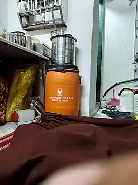 Snapshot of deepti_07 chatting on October 29, 9:12 am deepti 07 online show from October 29, 9:12 am