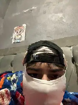 Snapshot of lain213 chatting on October 27, 4:59 am lain213 online show from October 27, 4:59 am