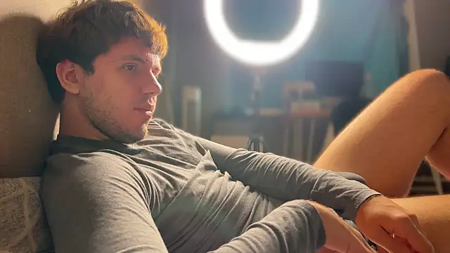 mynameischris online show from November 3, 8:18 am