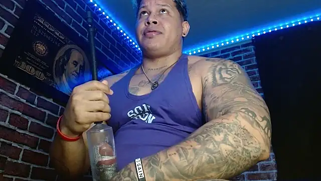 jordan bigcock  online show from November 3, 12:41 pm