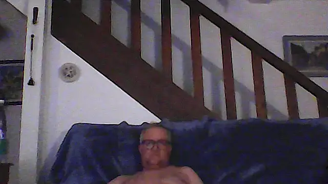 macdut67 online show from October 21, 10:45 pm