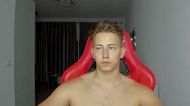 Snapshot of find0m_master chatting on October 20, 11:30 pm find0m master online show from October 20, 11:30 pm