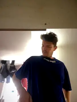 Snapshot of Nick_Juniorr chatting on October 17, 4:00 pm Nick Juniorr online show from October 17, 4:00 pm