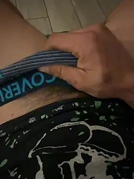 Snapshot of Theanimals chatting on October 7, 10:58 pm Theanimals online show from October 7, 10:58 pm