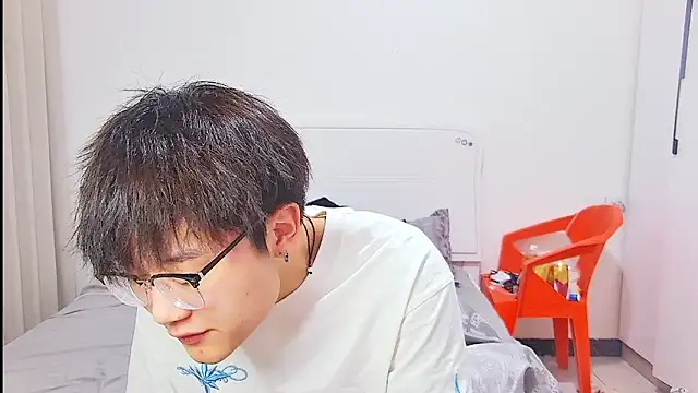 KK-cuteboy online show from June 19, 12:32 pm