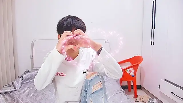 KK-cuteboy online show from June 16, 12:07 pm