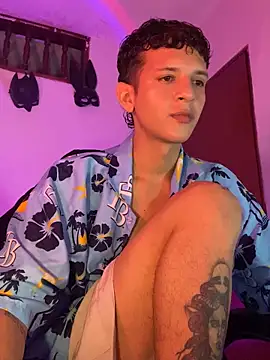 tylernova online show from November 2, 4:06 am