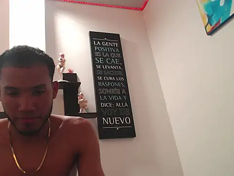 ADRIEL  VEGA online show from October 17, 4:49 am