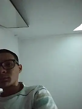 JonaTorres online show from November 27, 7:01 am