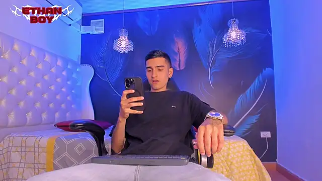 Ethan Boy  online show from January 6, 8:57 pm