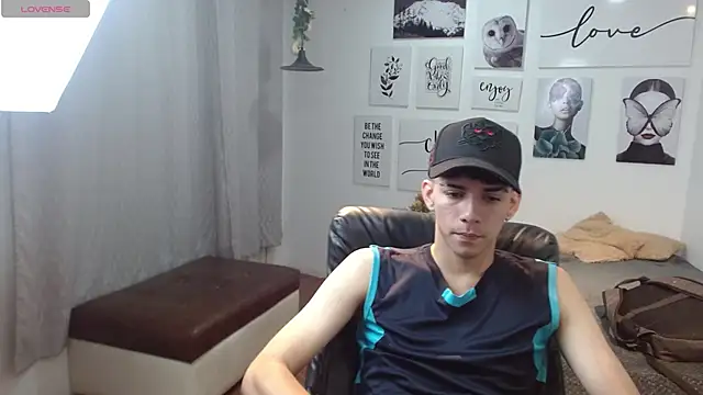 AmethystShadow17 online show from November 21, 6:18 pm