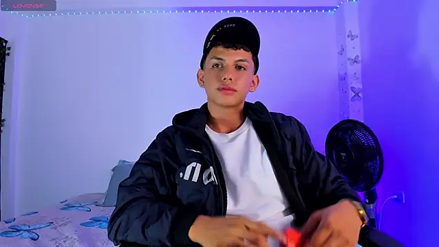 Axel Cody  online show from October 16, 2:41 am