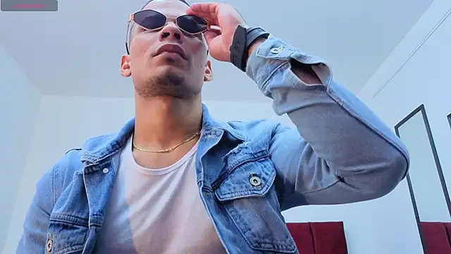 DaamonSlader  online show from November 11, 8:36 pm