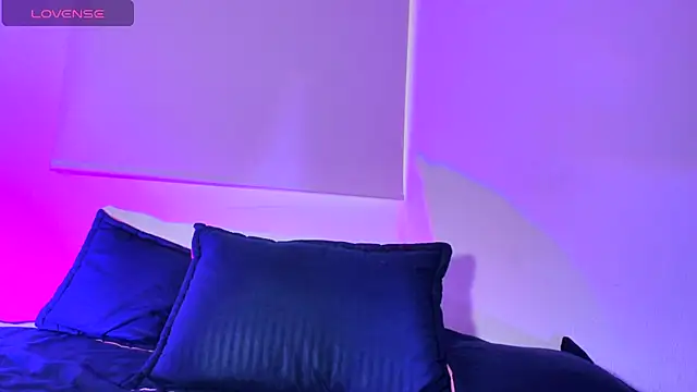 dani angel dark online show from January 7, 9:09 pm