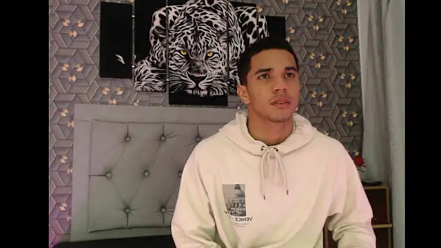 Natan Latino online show from October 16, 3:36 am