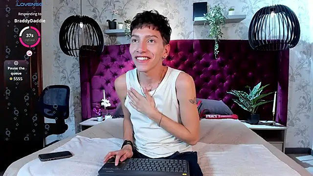 Tiam muller online show from December 22, 3:58 am