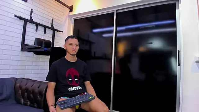 GabrielDraiven online show from November 13, 8:02 pm