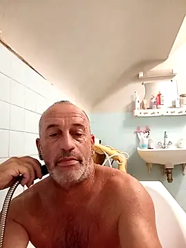 Snapshot of Ptitcouic chatting on October 26, 6:54 pm Ptitcouic online show from October 26, 6:54 pm