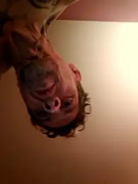 Stripxe1 online show from October 17, 9:19 pm