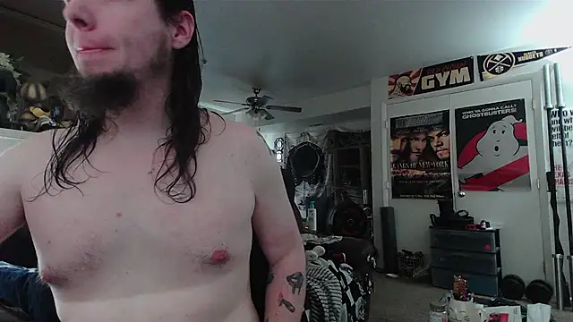 biggerisbetter12 online show from July 1, 9:48 pm