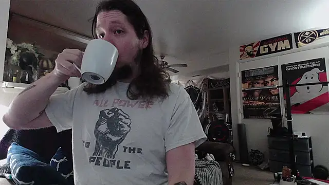 biggerisbetter12 online show from July 16, 6:48 pm