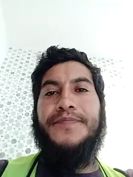 Snapshot of Travieso_21 chatting on October 20, 7:40 pm Travieso 21 online show from October 20, 7:40 pm