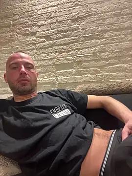 Rotteei1 online show from March 3, 11:55 pm