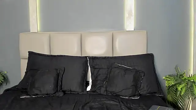 ArohomLester online show from December 1, 11:13 am