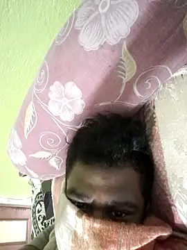 Snapshot of bindasbruno chatting on October 26, 5:42 am bindasbruno online show from October 26, 5:42 am