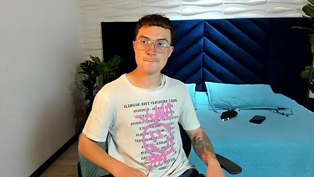 Lil James online show from March 7, 8:17 pm