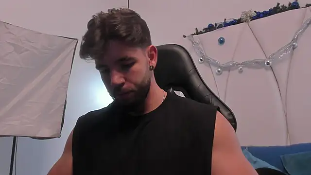 JACKSON STIFLER online show from December 5, 10:06 pm