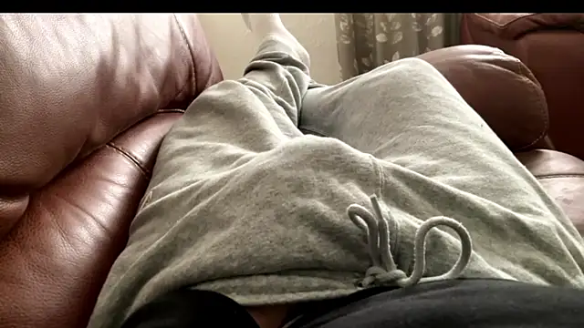 irnbru77 online show from November 24, 1:23 pm