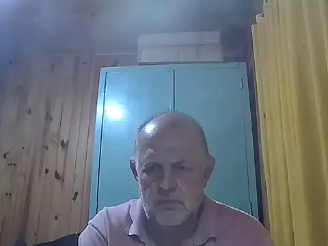 Snapshot of PedroXYZ25 chatting on October 29, 4:15 am PedroXYZ25 online show from October 29, 4:15 am