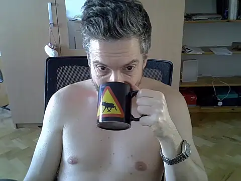 delayclose   online show from February 18, 3:20 pm