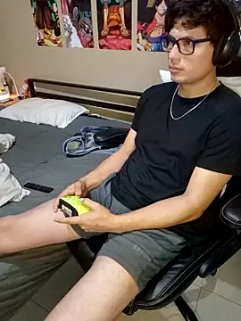 Ais B10 online show from March 7, 4:10 am