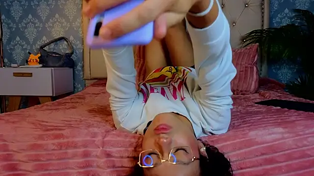 Indi rave online show from January 10, 5:50 pm