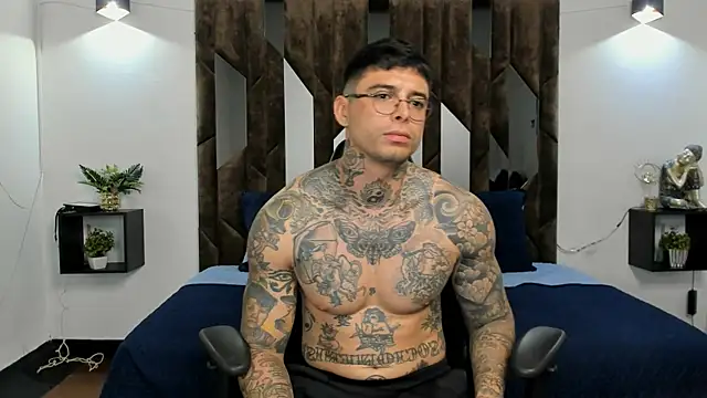 MATEO DILUCA online show from January 8, 9:31 pm