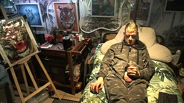 BOURBON77 online show from November 11, 5:51 pm