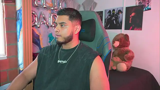 Tiler wolker online show from March 9, 8:36 pm