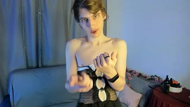 AvenGlow online show from February 26, 8:43 pm