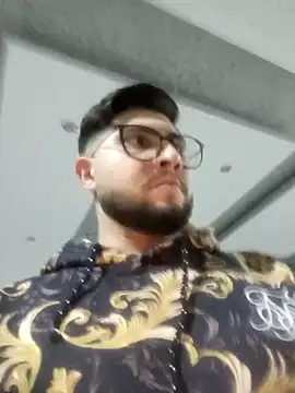 Mstfaavan64 online show from February 14, 11:44 pm