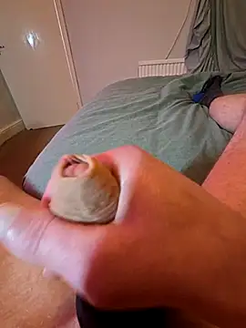 DadBodUK1 online show from March 11, 12:34 pm